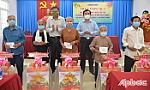 Đồng chí Đỗ Tấn Hùng thăm, chúc tết tại huyện Tân Phước