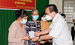 Đồng chí Võ Văn Bình thăm, chúc tết tại huyện Cai Lậy và Châu Thành