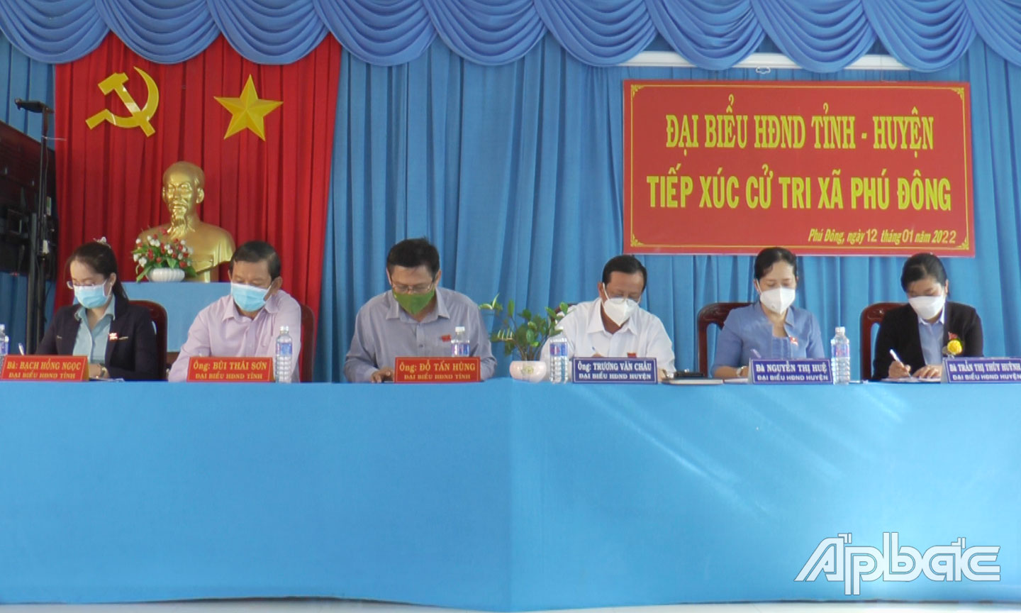 Đại biểu HĐND tỉnh, huyện Tân Phú Đông tiếp xúc cử tri xã Phú Đông.