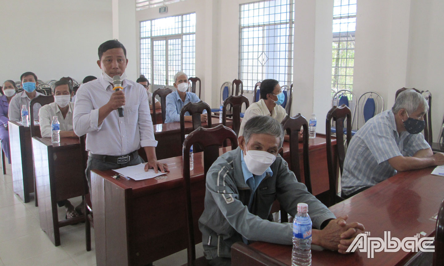 Cử tri xã Ngũ Hiệp kiến nghị giải pháp tìm đầu ra cho nông sản.