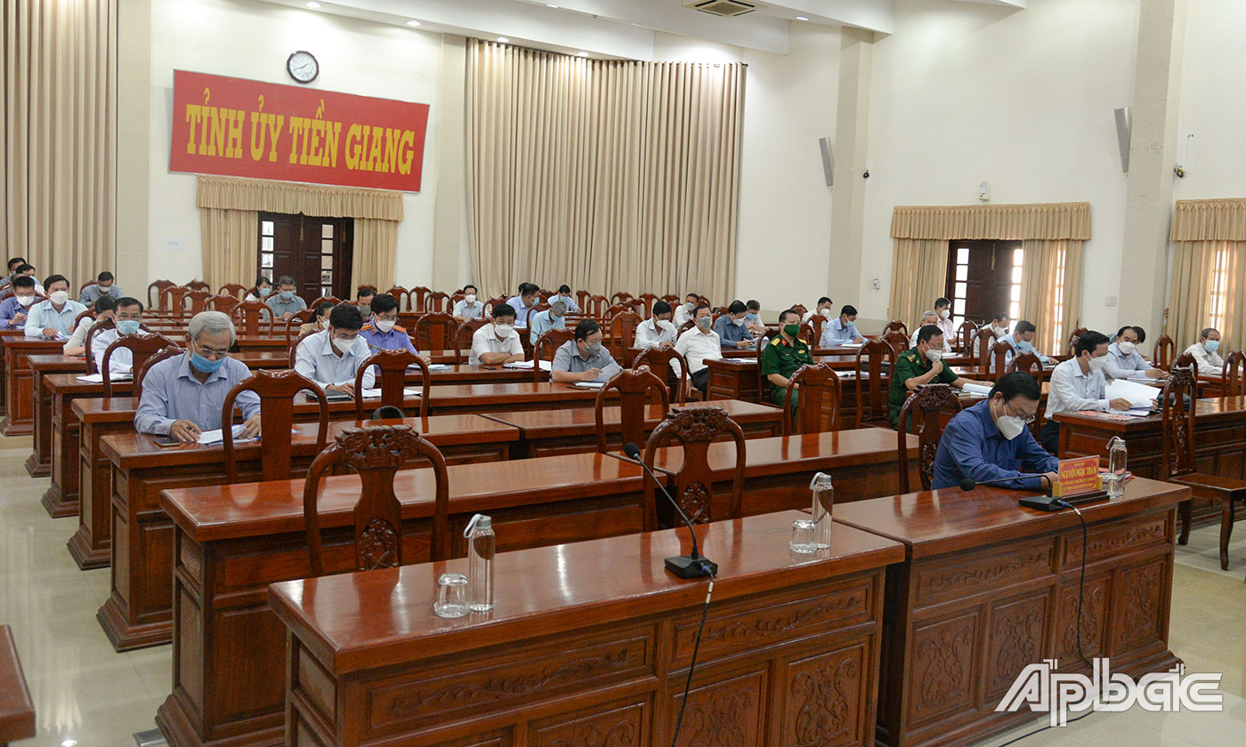Đại biểu dự hội nghị.