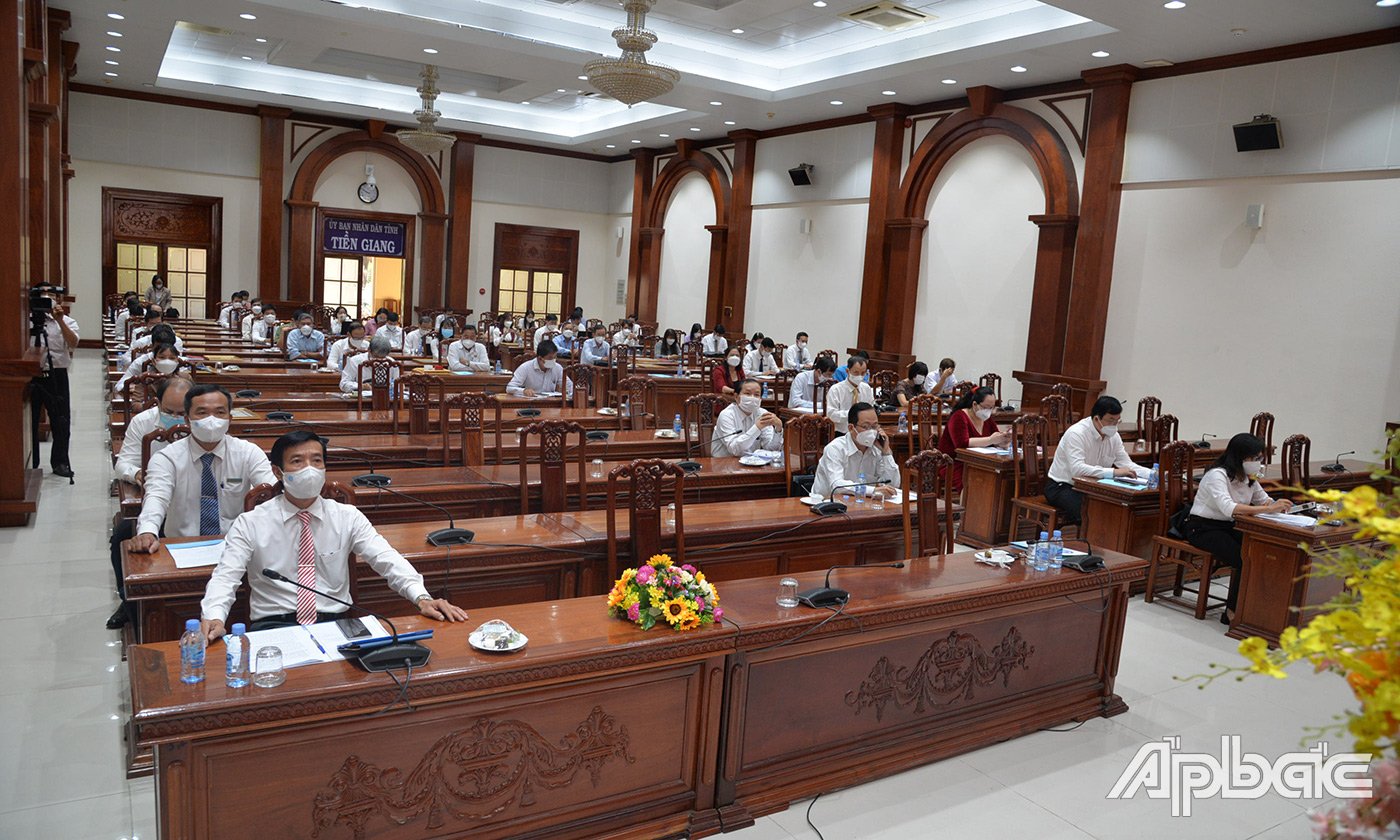 Quang cảnh hội nghị