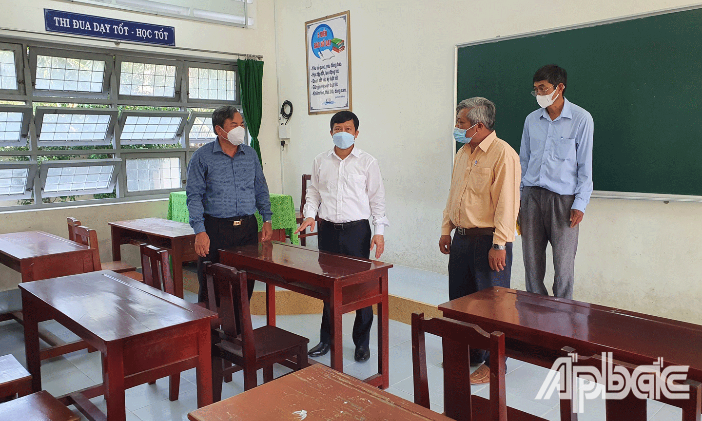 Kiểm tra thực tế tại Trường THCS Thị Trấn Chợ Gạo, huyện Chợ Gạo. 