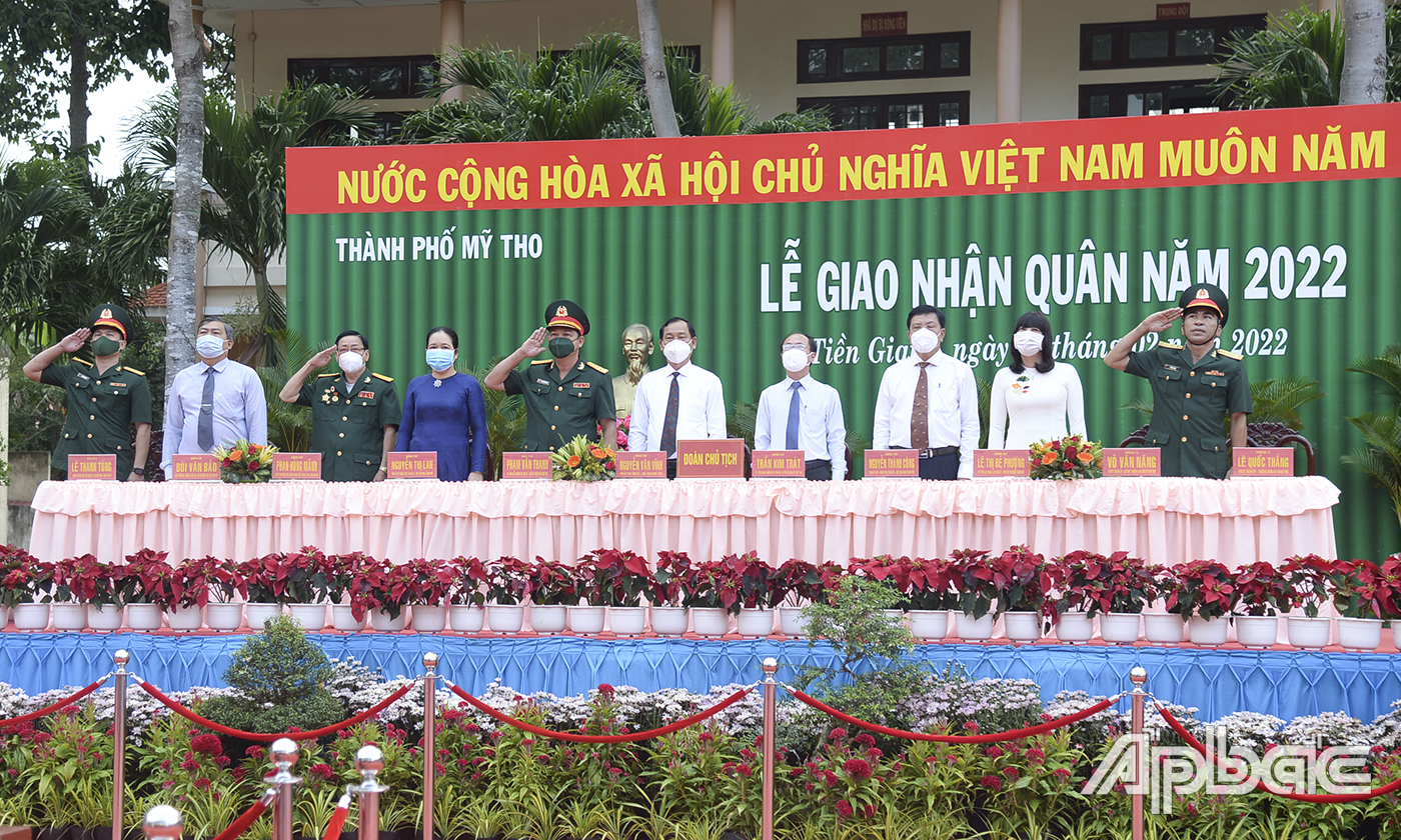 Đoàn Chủ tịch.