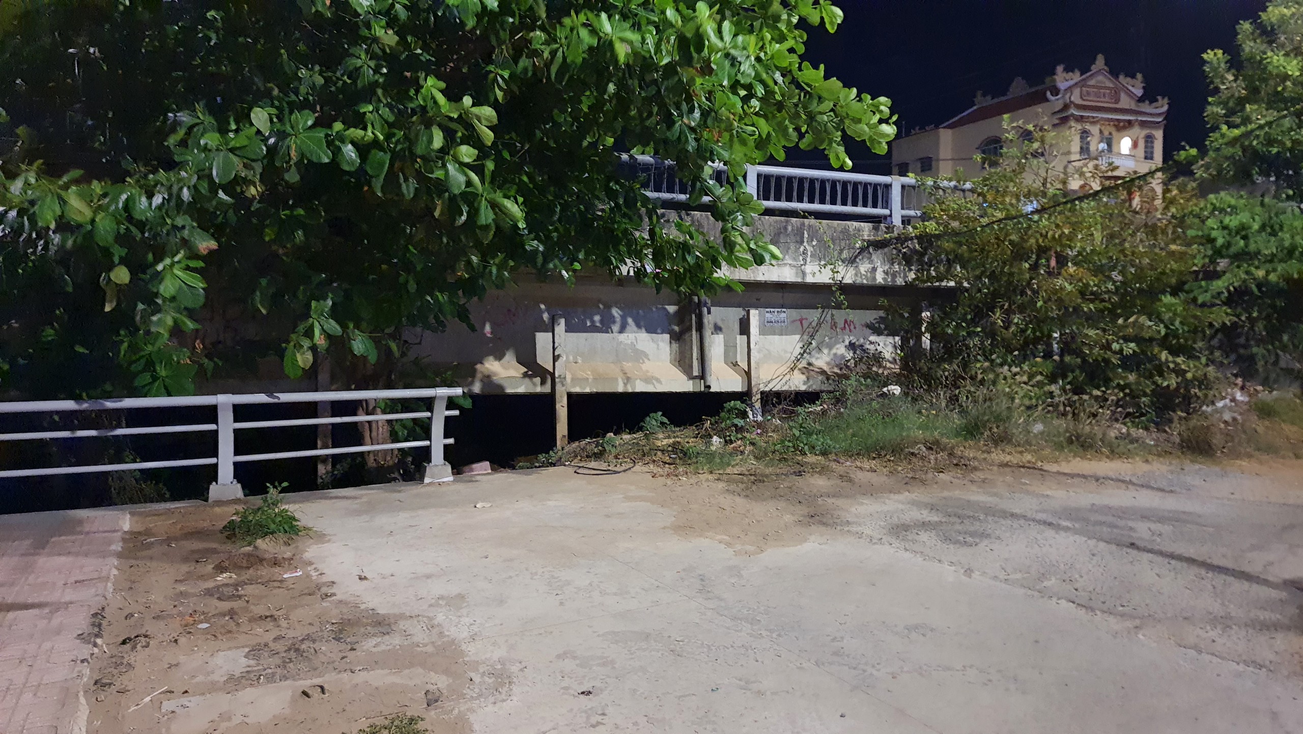 Hiện trường nơi phát hiện thi thể người đàn ông