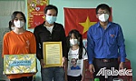Nâng bước các em đến trường
