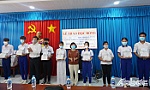 Trao 55 suất học bổng cho học sinh, sinh viên có hoàn cảnh khó khăn