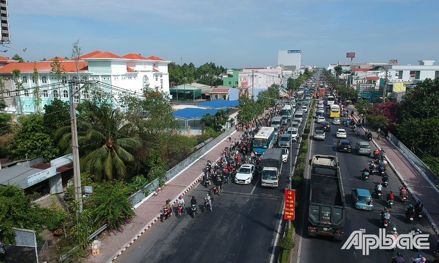 Cầu Rạch Miễu 2 hoàn thành sẽ kéo giảm tình trạng kẹt xe quốc lộ 60 tỉnh Tiền Giang.