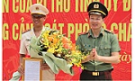 Trao quyết định thăng quân hàm vượt cấp, khen thưởng đột xuất đồng chí Thái Ngô Hiếu