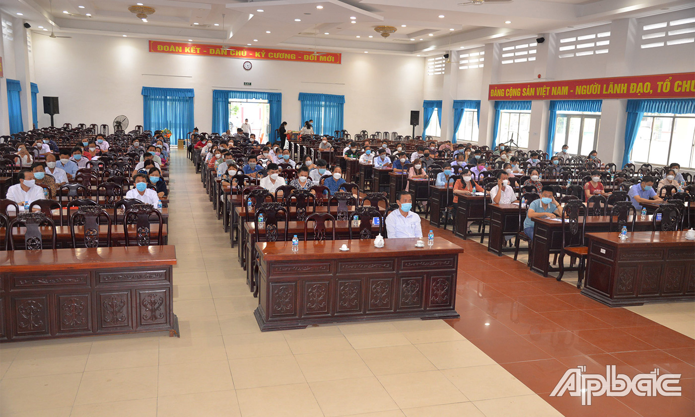 Quang cảnh hội nghị