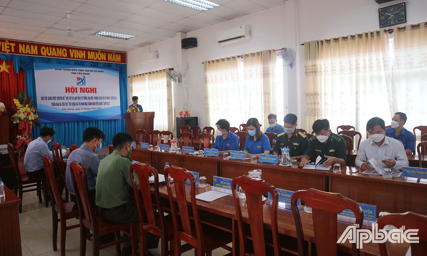 hội nghị trực tiếp kết hợp trực tuyến về học tập, quán triệt chuyên đề “Học tập và làm theo tư tưởng, đạo đức, phong cách Hồ Chí Minh” năm 2022