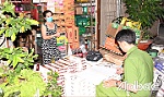 Tạm giữ đối tượng mua bán thuốc lá điếu nhập lậu