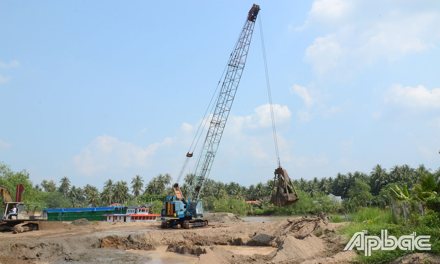 Nguồn cát xây dựng đang khan hiếm.