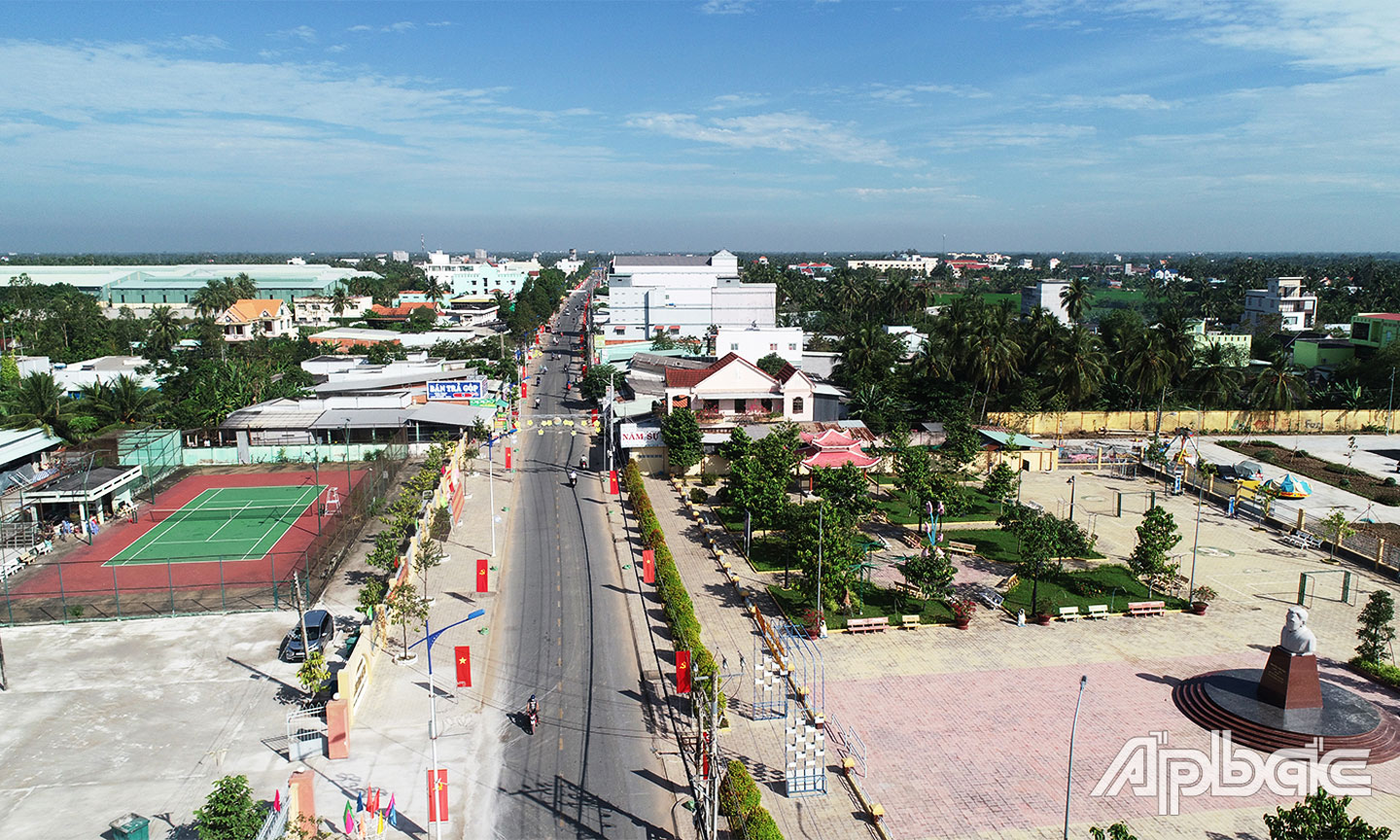 Cần tập trung đầu tư cho thị trấn Vĩnh Bình tạo lực thu hút đầu tư.