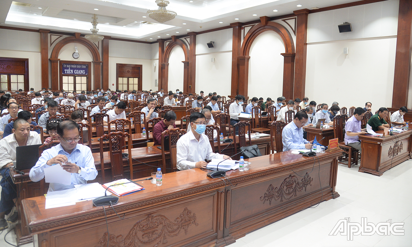 Quang cảnh hội nghị.