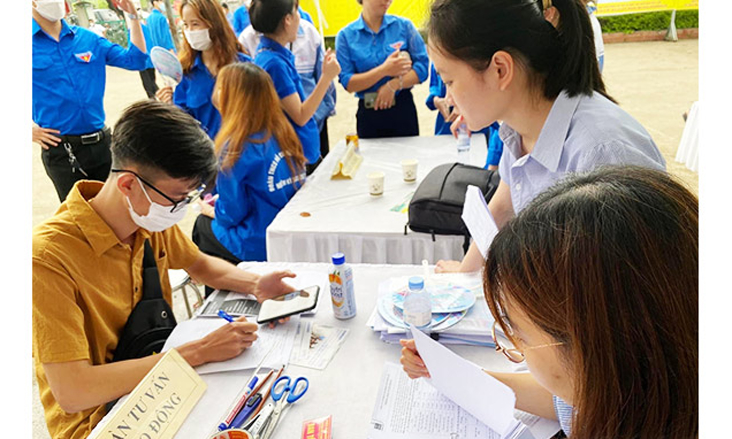 Thời gian này, các thí sinh vừa ôn tập nhưng cũng cần cân nhắc kỹ trước khi có những đăng ký nguyện vọng mà mình mong muốn.