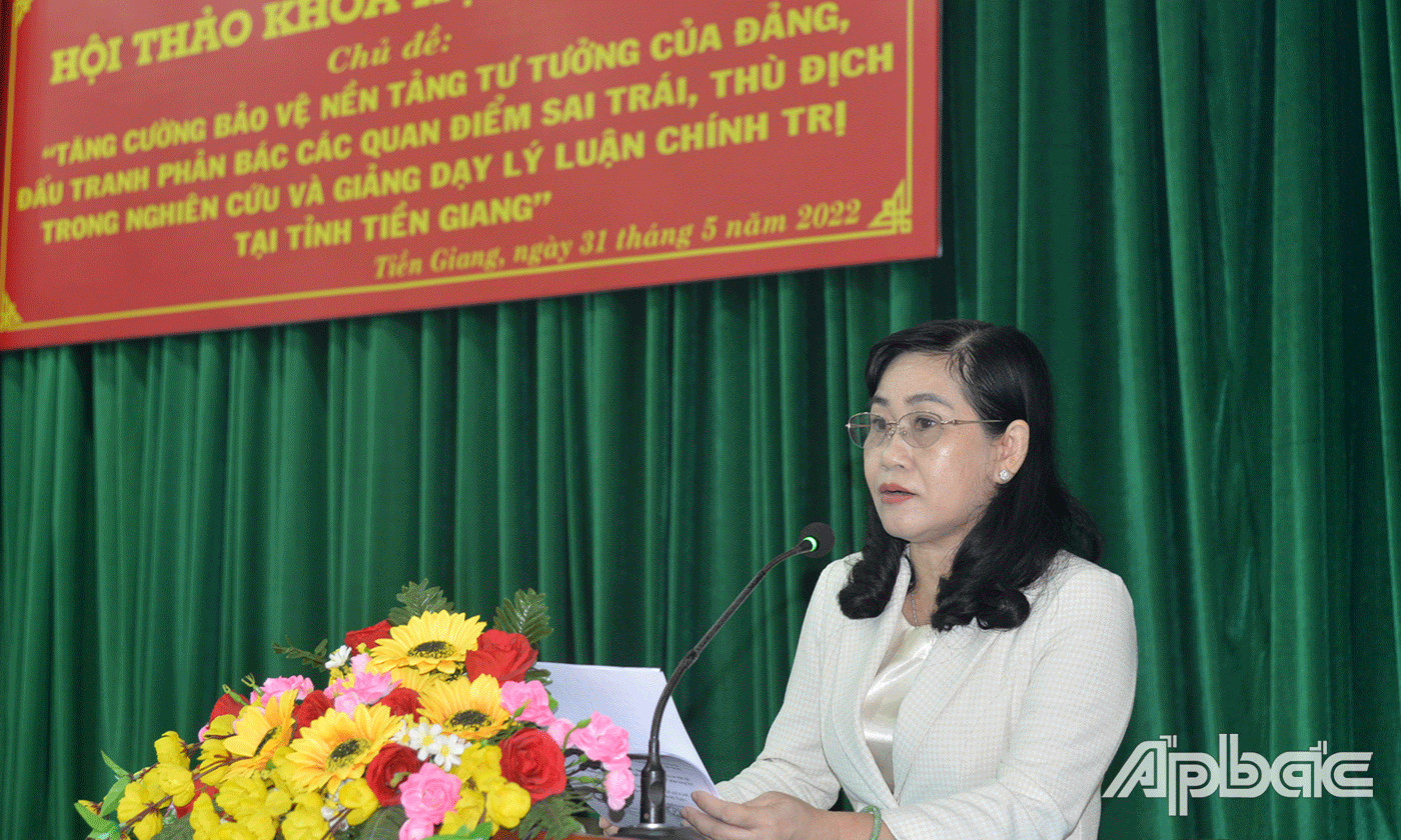 Đồng chí Châu Thị Mỹ Phương phát biểu khai mạc Hội thảo.