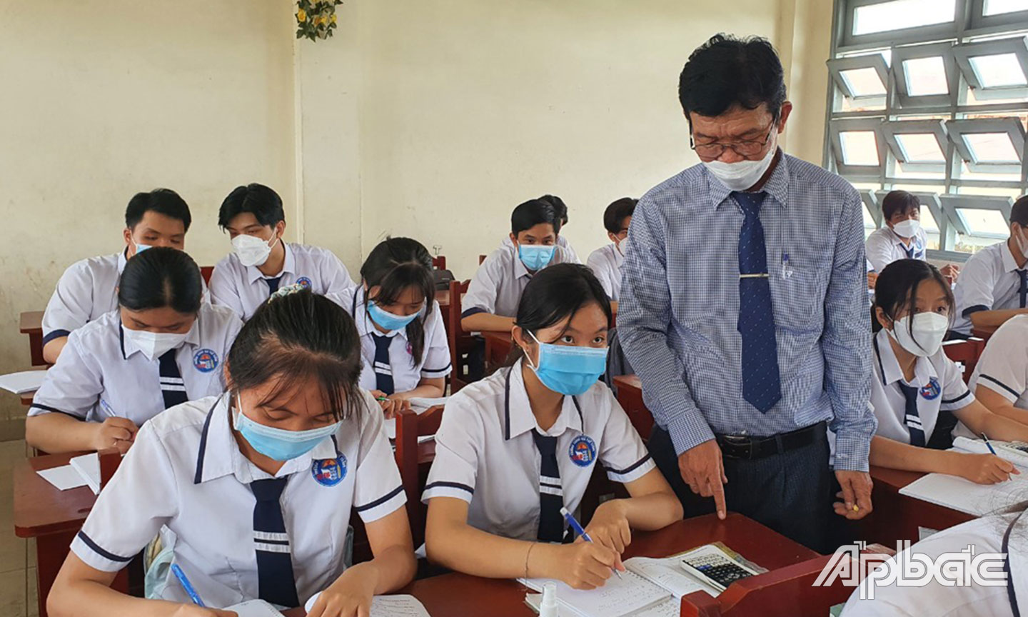 Học sinh lớp 12, Trường THPT Chợ Gạo đang tăng tốc ôn thi tốt nghiệp THPT. 