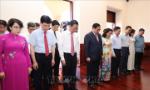 Thủ tướng Phạm Minh Chính dâng hương tưởng niệm Chủ tịch Hồ Chí Minh