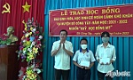 Huyện Gò Công Tây: Trao 35 suất học bổng cho học sinh, sinh viên vượt khó học tốt