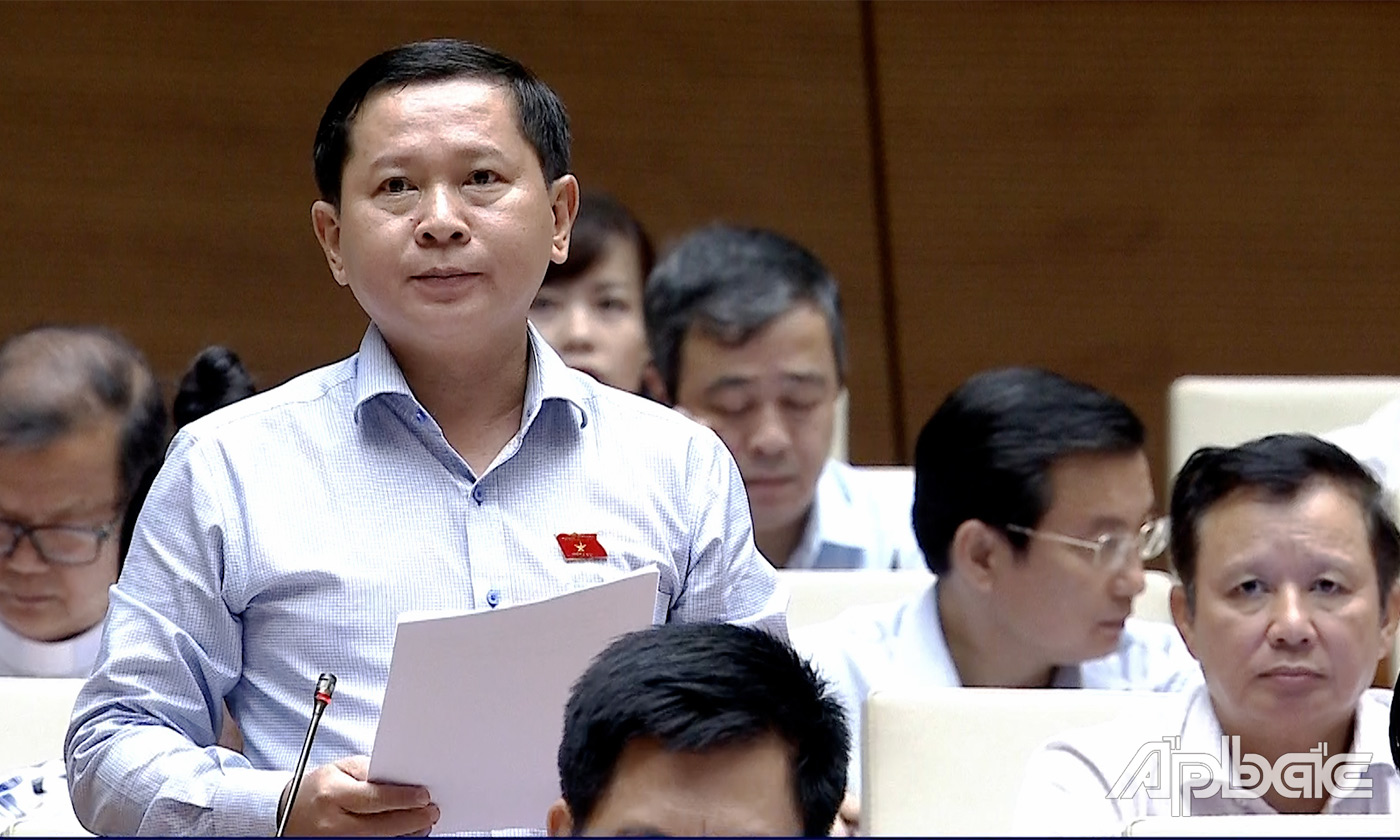 Đại biểu Tạ Minh Tâm