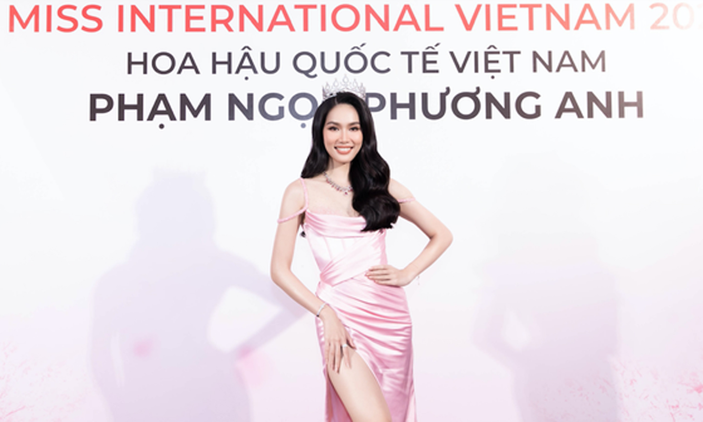 Á hậu Phương Anh.