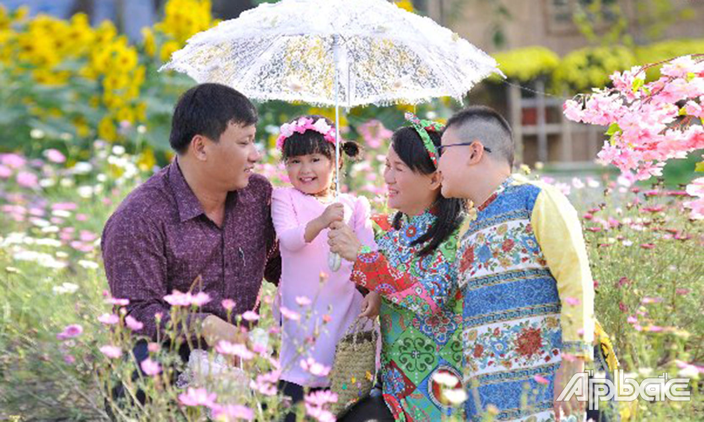 Ngăn chặn, đẩy lùi bạo lực để xây dựng gia đình ấm no, hạnh phúc.		Ảnh: CAO LẬP ĐỨC