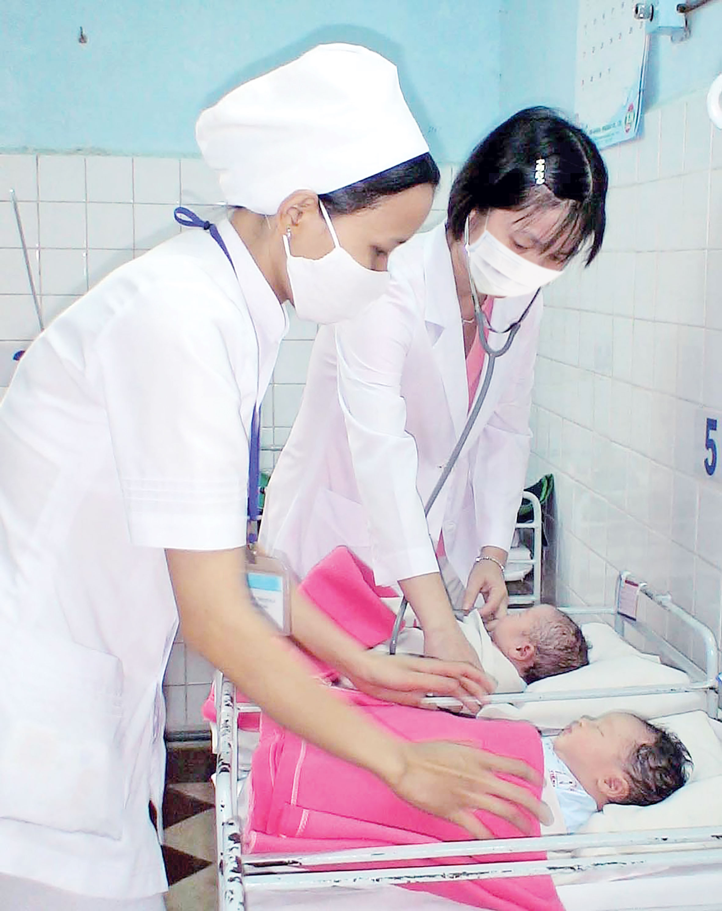 Tiền Giang thuộc nhóm 2 có tỷ số giới tính khi sinh 109 - 112 bé trai/100 bé gái, gồm 18 tỉnh, thành phố.