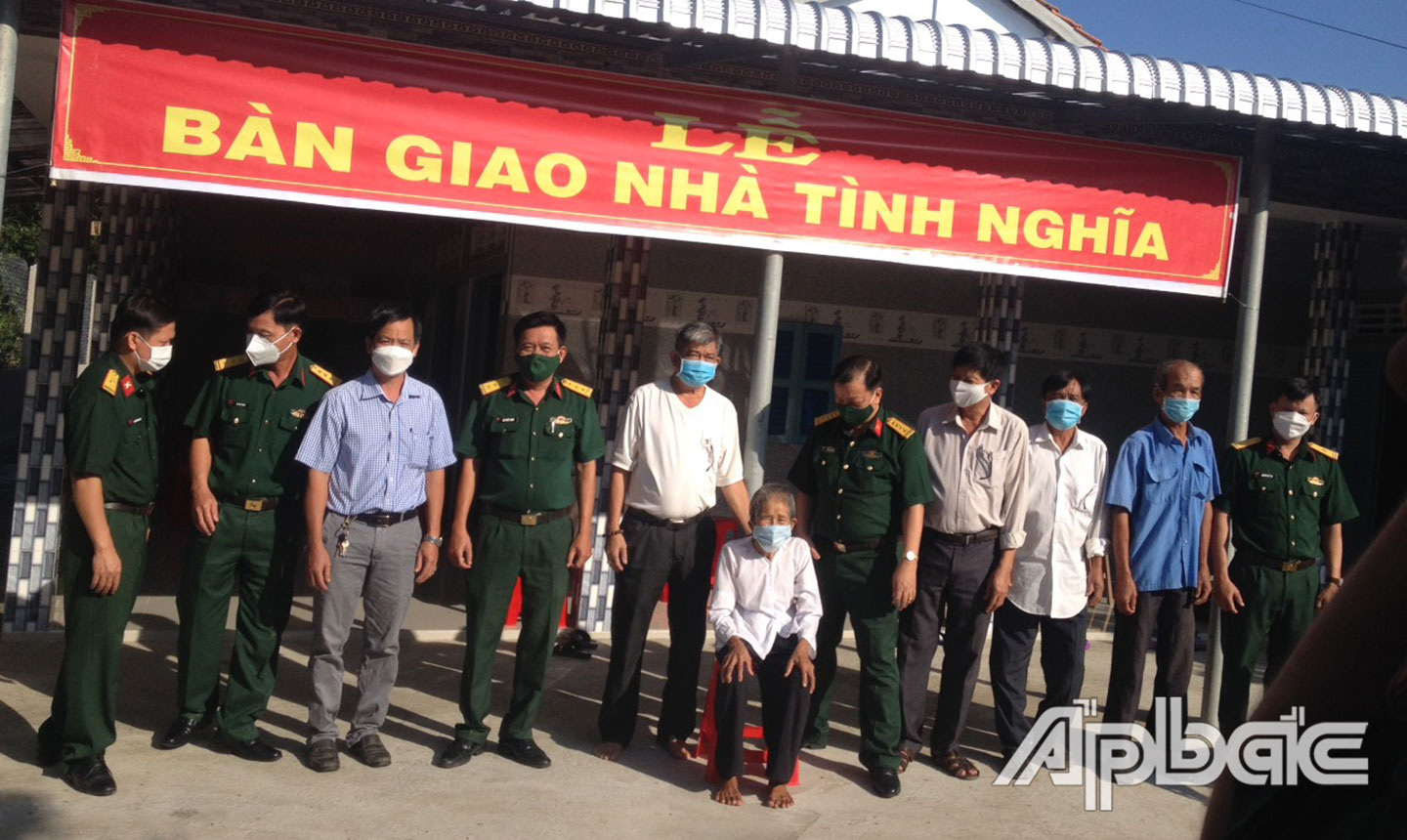 Phong trào vận động xây tặng “Nhà đồng đội”, “Nhà tình nghĩa”, “Nhà tình thương” được Hội CCB xã Tam Hiệp đặc biệt quan tâm.