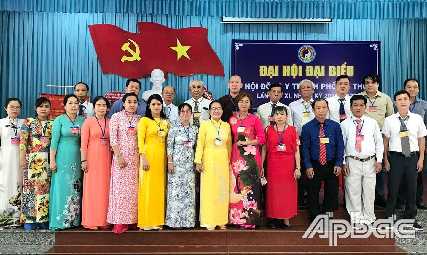 Chú thích: Ban chấp hành Hội Đông y TP Mỹ Tho nhiệm kỳ XI ( 2022-2027 ) ra mắt trước đại hội
