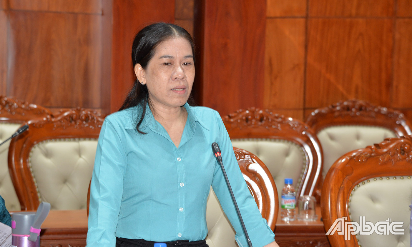 Lãnh đạo Ban pháp chế phát biểu tại buổi làm việc