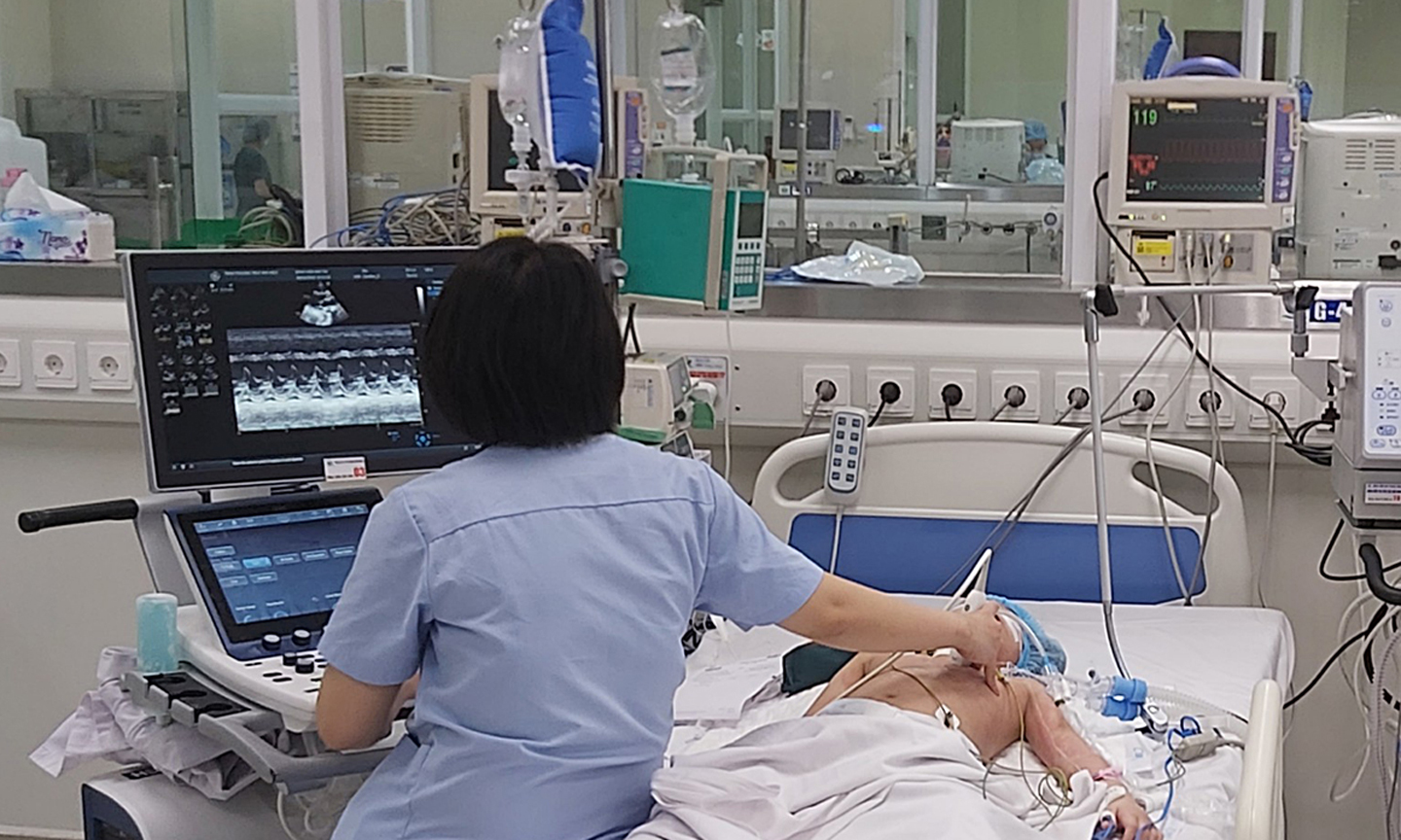 Siêu âm tim cho trẻ hậu Covid-19 bị mắc hội chứng MIS-C.
