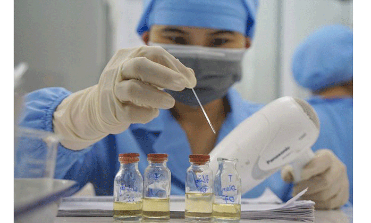Nhiều bệnh viện đang thiếu sinh phẩm xét nghiệm khiến người bệnh bị ảnh hưởng. Ảnh: VIẾT CHUNG