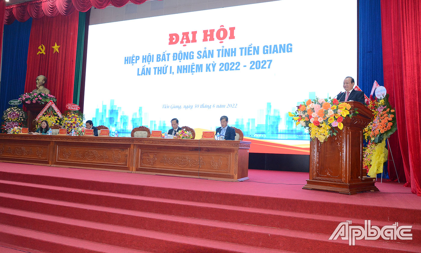 Đồng chí Trần Thanh Đức, Chủ tịch Hiệp hội Doanh nghiệp tỉnh Tiền Giang phát biểu ý kiến.