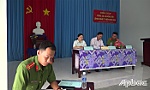 Diễn đàn công an xã lắng nghe ý kiến của nhân dân