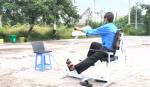 Sinh viên làm thiết bị phục hồi chức năng bằng thực tế ảo