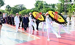 Lãnh đạo Đảng, Nhà nước dâng hương tưởng niệm các anh hùng liệt sỹ