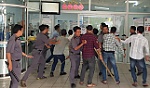 Người nhà bệnh nhân hành hung bác sĩ
