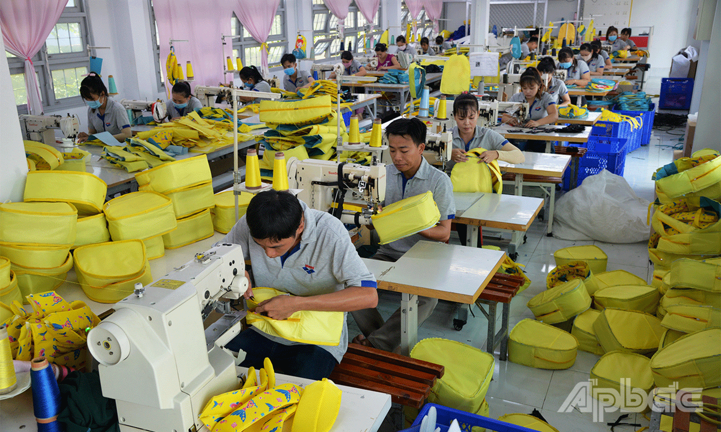  Nhiều doanh nghiệp trên địa bàn huyện phục hồi sản xuất tốt sau đại dịch Covid-19.