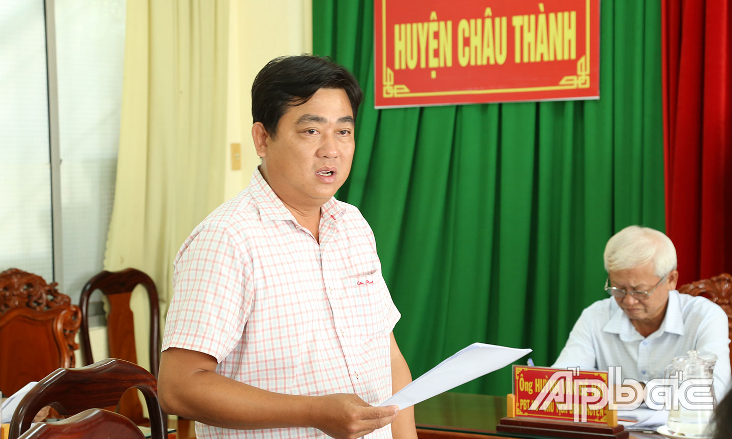 Lãnh đạo Sở kế hoạch đầu tư đóng góp ý kiến.