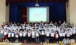 Trao 75 suất học bổng 