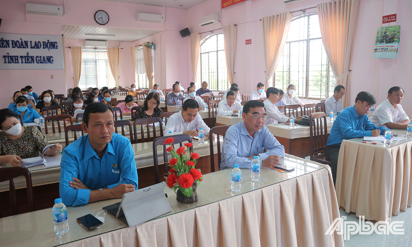 Quang cảnh hội nghị