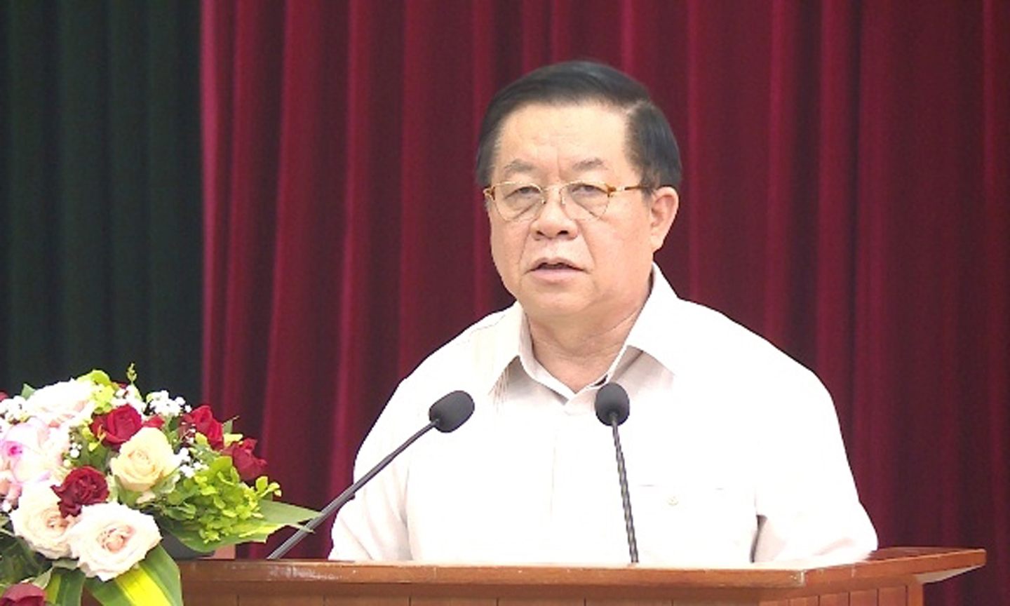 Đồng chí Nguyễn Trọng Nghĩa, Bí thư Trung ương Đảng, Trưởng Ban Tuyên giáo Trung ương phát biểu chỉ đạo tại Hội nghị