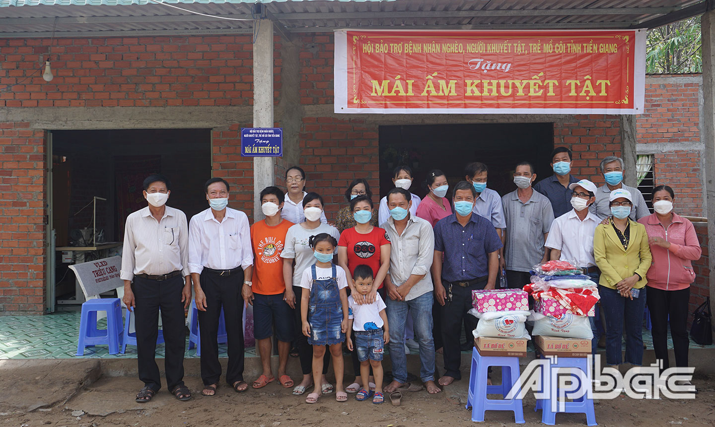 Hội Bảo trợ trao Mái ấm Khuyết tật cho gia đình bà Nguyễn Thị Bích Liên (Tam Hiệp, Châu Thành).