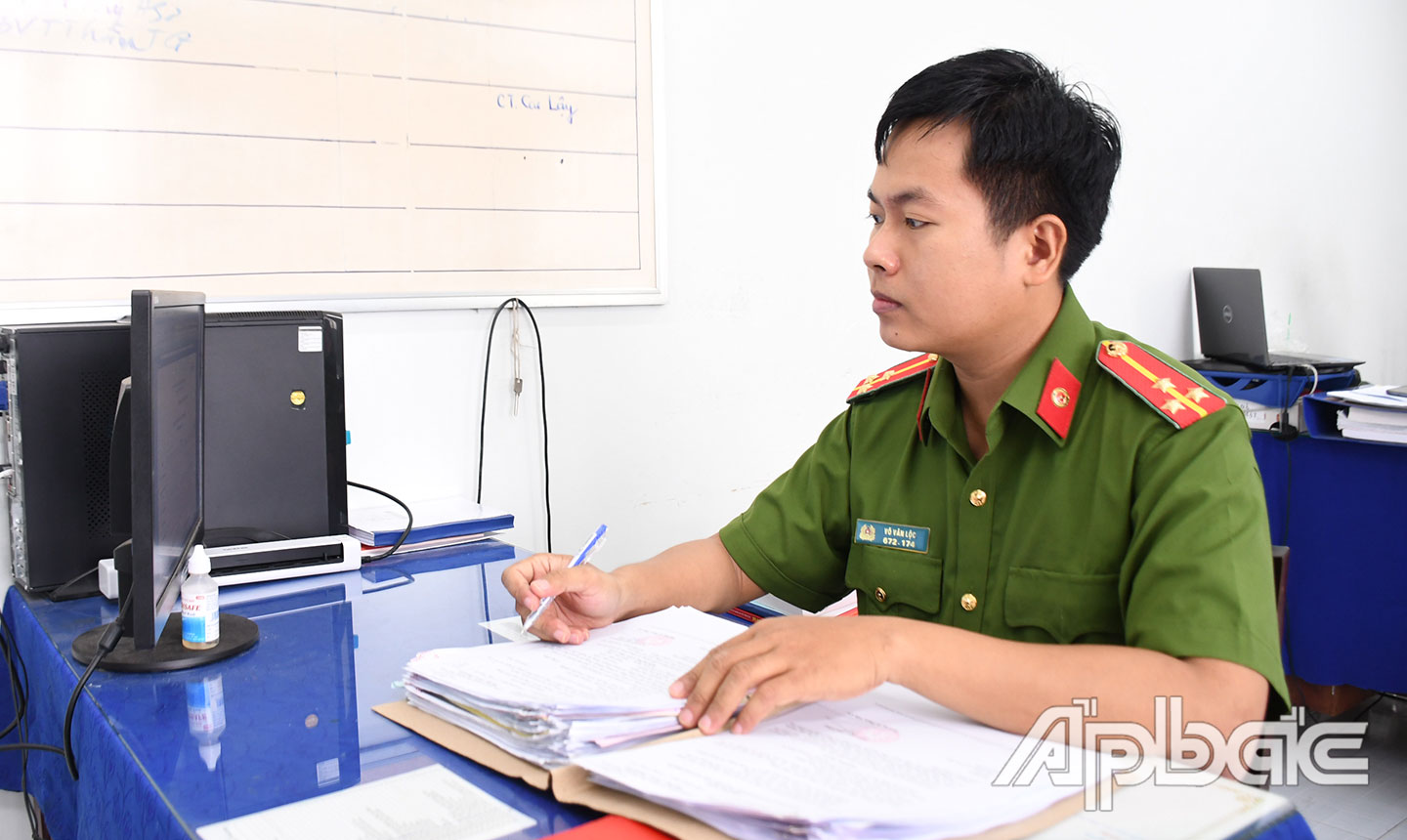 Thượng úy Võ Văn Lộc. Ảnh: THANH VIỆT