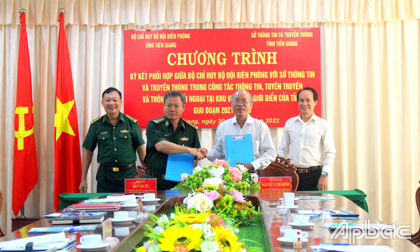 Sở Thông tin và Truyền thông tỉnh Tiền Giang và Bộ Chỉ huy BĐBP tỉnh Tiền Giang ký kết Chương trình phối hợp hoạt động công tác giai đoạn 2021 - 2030.