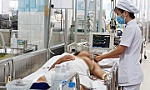 Người mắc sốt xuất huyết không nên tự điều trị và truyền dịch tại nhà