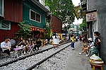Chưa xác minh được vụ việc tàu hỏa va chạm khách nước ngoài ở phố cà phê đường tàu
