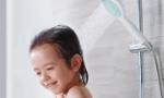 Không nên tắm vòi sen hoặc rửa chén trong cơn dông bão