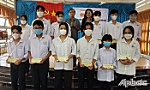 Huyện Gò Công Đông: Trao 65 suất học bổng cho học sinh THPT có hoàn cảnh khó khăn